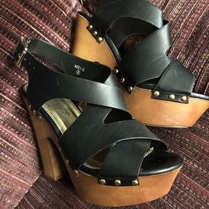 Black heel sandals NWOT